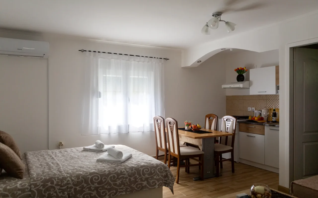 Aparman Hill Golubac 18